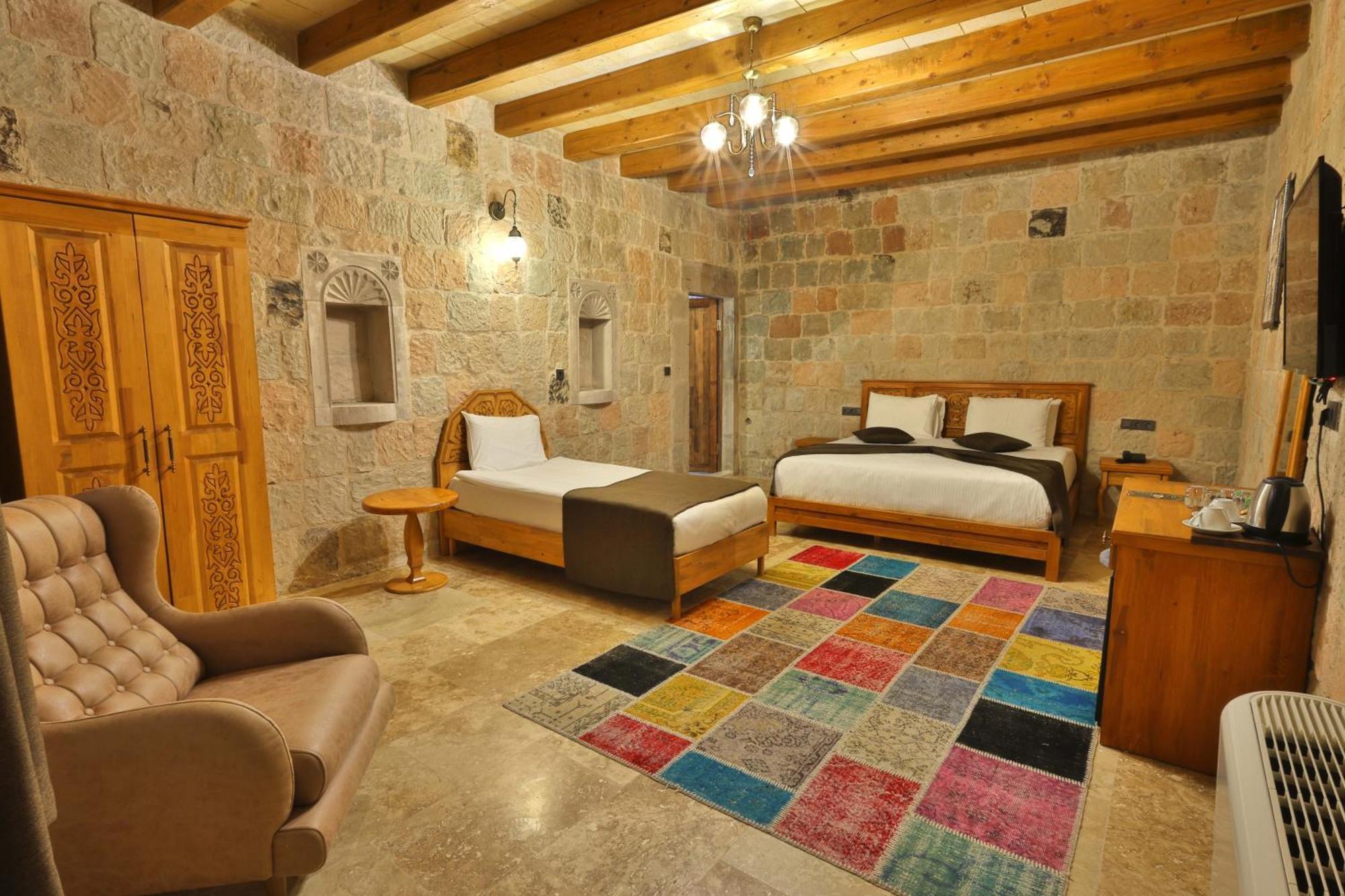 Cappadocia Secret Hill Cave Suites غوريمِيه المظهر الخارجي الصورة